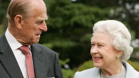  Tim Graham/PA To mark their Diamond Wedding Anniversary on 20 November 2007, the Queen and Prince Philip re-visit Broadlands where 60 years ago in November 1947 they spent their wedding night
