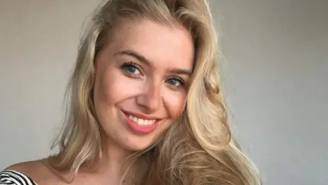 Lucy Holmes Lucy Holmes