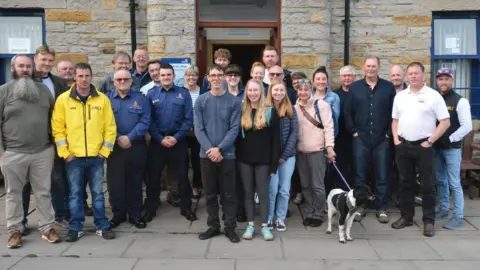 Stromness RNLI Climbers and rescuers