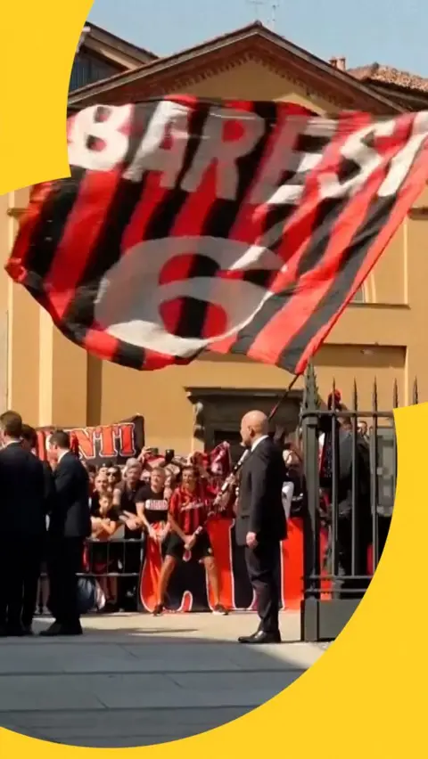 Thousands gather in Milan for funeral of Franco Baresi