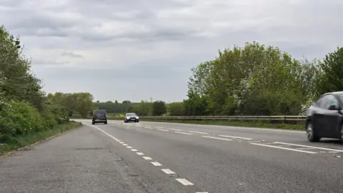 Vehicles on single carriageway stretch of the A46