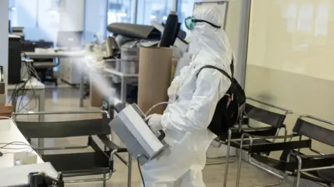 PSS PSS worker bio-fogging office