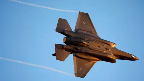 Reuters Israeli Air Force F-35 flies during an aerial demonstration at the Hatzerim air base in southern Israel (27 June 2019)