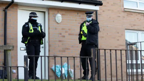 Mirrorpix Claire Inglis home