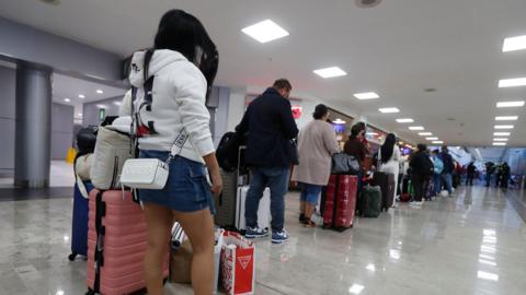 Queues at Mexico City International Airport