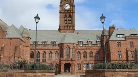 LDRS Barrow Town Hall
