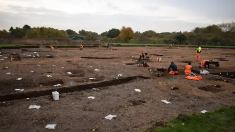 Oxford Archaeology East Grange Paddocks leisure centre site