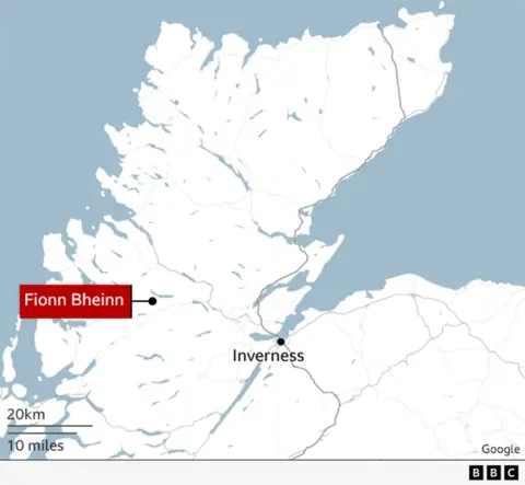 A map showing an area of the Highlands and the locations of Fionn Bheinn and Inverness.