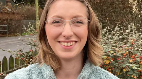 Jill Bennett/BBC Isla Wicker