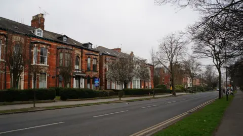 Ian S / Geograph Princes Avenue