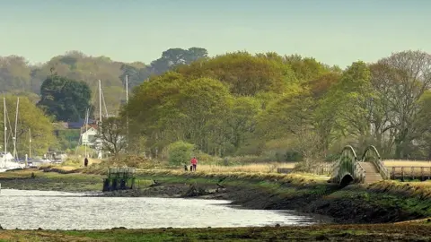 Andy Blakemore TUESDAY - River Hamble