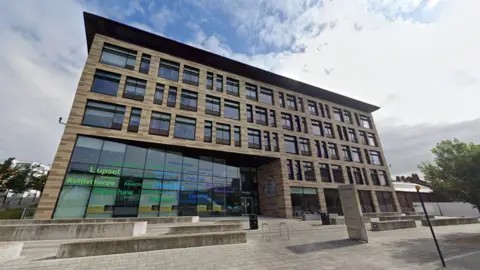 Google Wakefield One