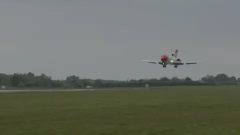 A large jet lands at Doncaster Sheffield Airport for the first time since 2022.