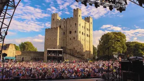 Rochester Castle Live  Pop concert in the grounds of Rochester Castle