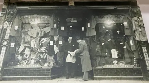 Gurds Old photograph of Gurds