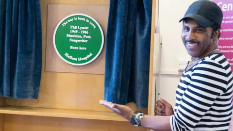 Sandwell and West Birmingham NHS Trust The plaque being unveiled