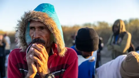 Hi, thanks for calling. Are you OK? How far away are you?' - BBC News