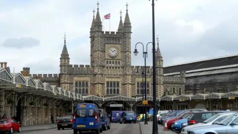 LDRS Bristol Temple Meads train station