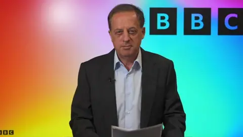 Former BBC chairman Richard Sharp reads out his resignation statement
