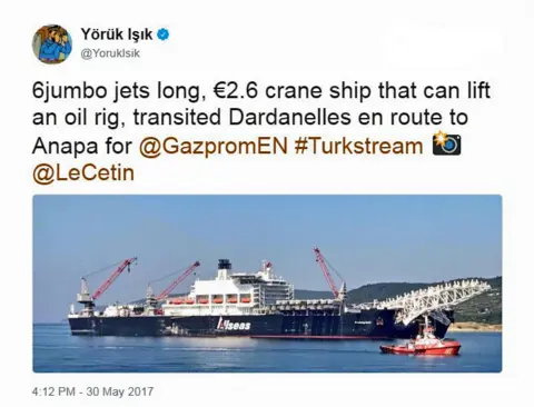 @YorukIsik A tweet from the account of @YorukIsik about the ship Pioneering Spirit