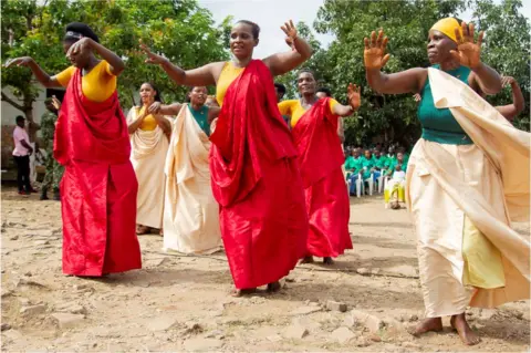 Reuters Female prisoners dance at the launch.