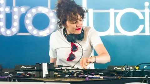 Annie Mac