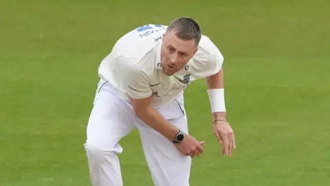 Ollie Robinson bowling for Sussex