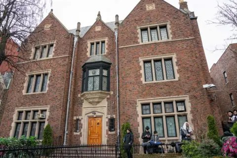 Exterior shot of the Chabad Lubavitch World Headquarters in Brooklyn