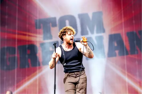 Ryan Buchanan Tom Grennan