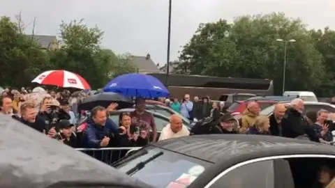 Jenny McDonald Sir Paul McCartney arrived at the venue on Friday evening