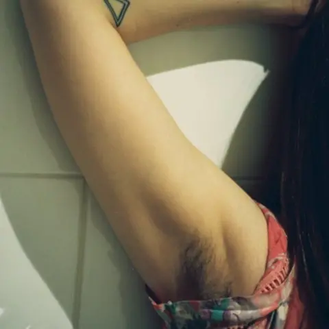 Samantha Jagger Armpit