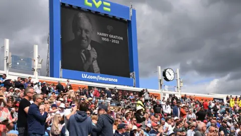 Getty Images Cricket fans at the Headingley test match on Saturday joined in a round of applause for the broadcaster