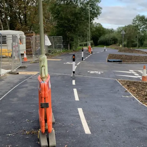 LDRS Lampposts in the middle of the cycle path in Oxford