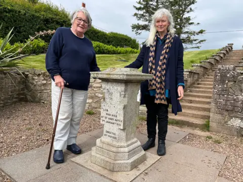 Noreen Thompson and Jill Watson