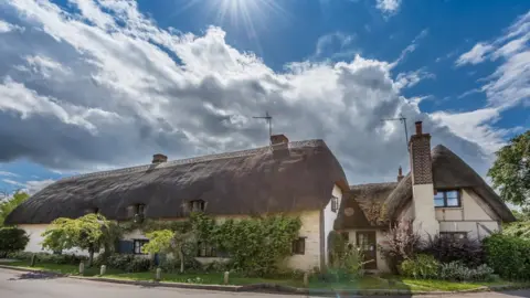 Anthony Morris A sunny and warm day in Stanton Harcourt