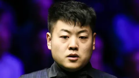 Liang Wenbo