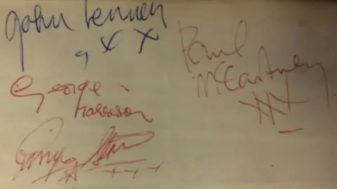 Hansons Fab Four signatures