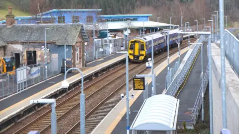 Jim Barton Stow station