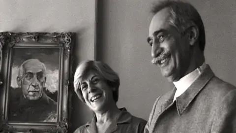 Supplied Dariush and Parvaneh Forouhar