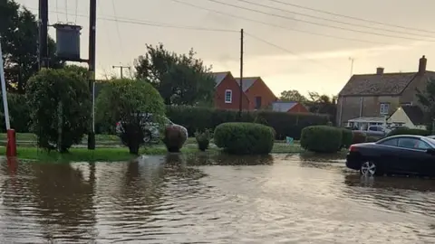 Tracy Bourton  A flooded garden in Purton, Wiltshire