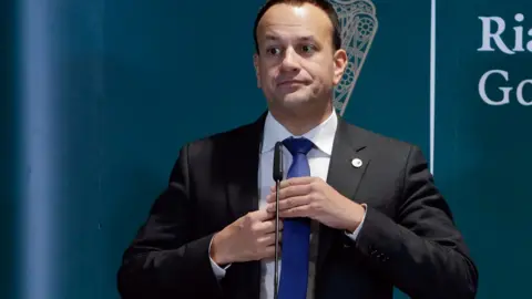 ARIS OIKONOMOU Leo Varadkar