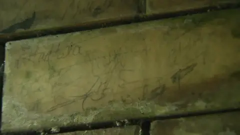 The messages on the inside of the bridge