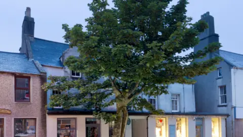 Mark Ferguson The Big Tree, Kirkwall, Orkney