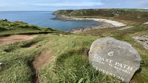 Alan Hughes | Geograph Seaview at Overton