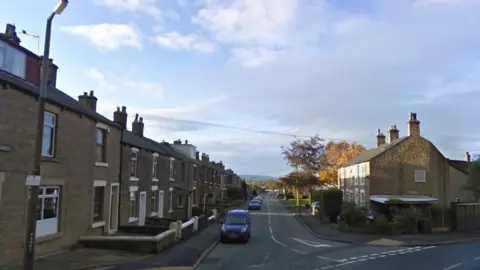 Google Green Lane, Hadfield