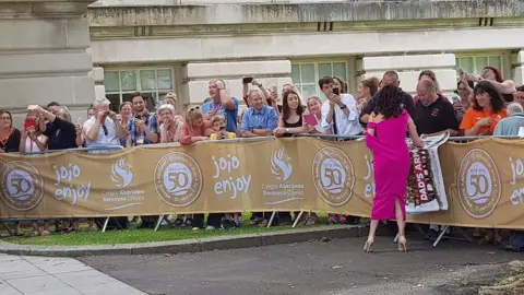 Catherine Zeta-Jones signing autographs