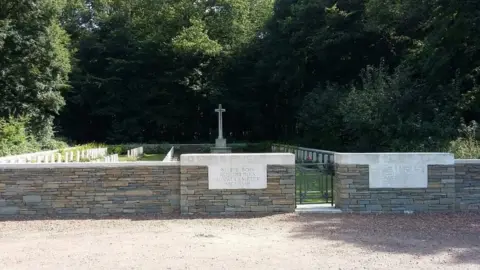 Commonwealth War Graves Commission A photo showing Nieppe Bois (Rue du Bois) British Cemetery in France