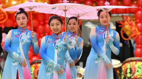 Simon Hadley Performers in 202