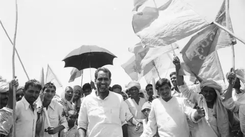 Getty Images Janata Party president Chandra Shekhar undertook a long walk (Padayatra) through the country from Kanyakumari, Southernmost tip of India to Rajghat, memorial of Mahatma Gandhi in New Delhi covering a distance of nearly 4260 kms from January 6, 1983 to June 25, 1983.