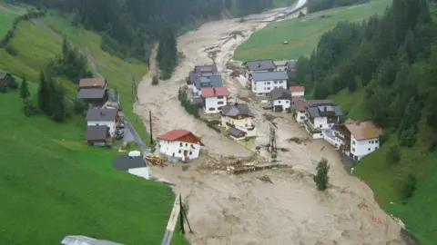 ASI/Land Tirol/BH Landeck flood